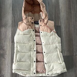 Patagonia Cream and Tan Hooded Puffer Vest